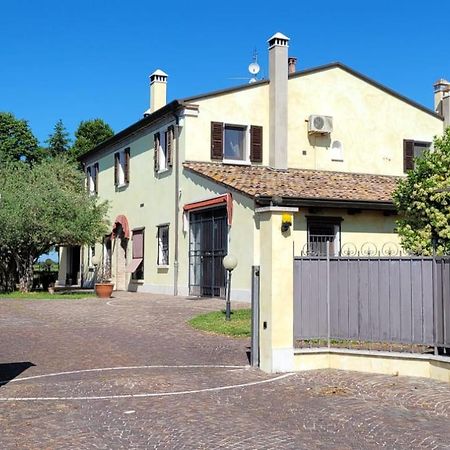 Chez Barnie Favoloso Appartamento Privato In Villa A 800Mt Ingresso Fiera Rimini Eksteriør billede